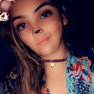 Meet your Posher, Paola